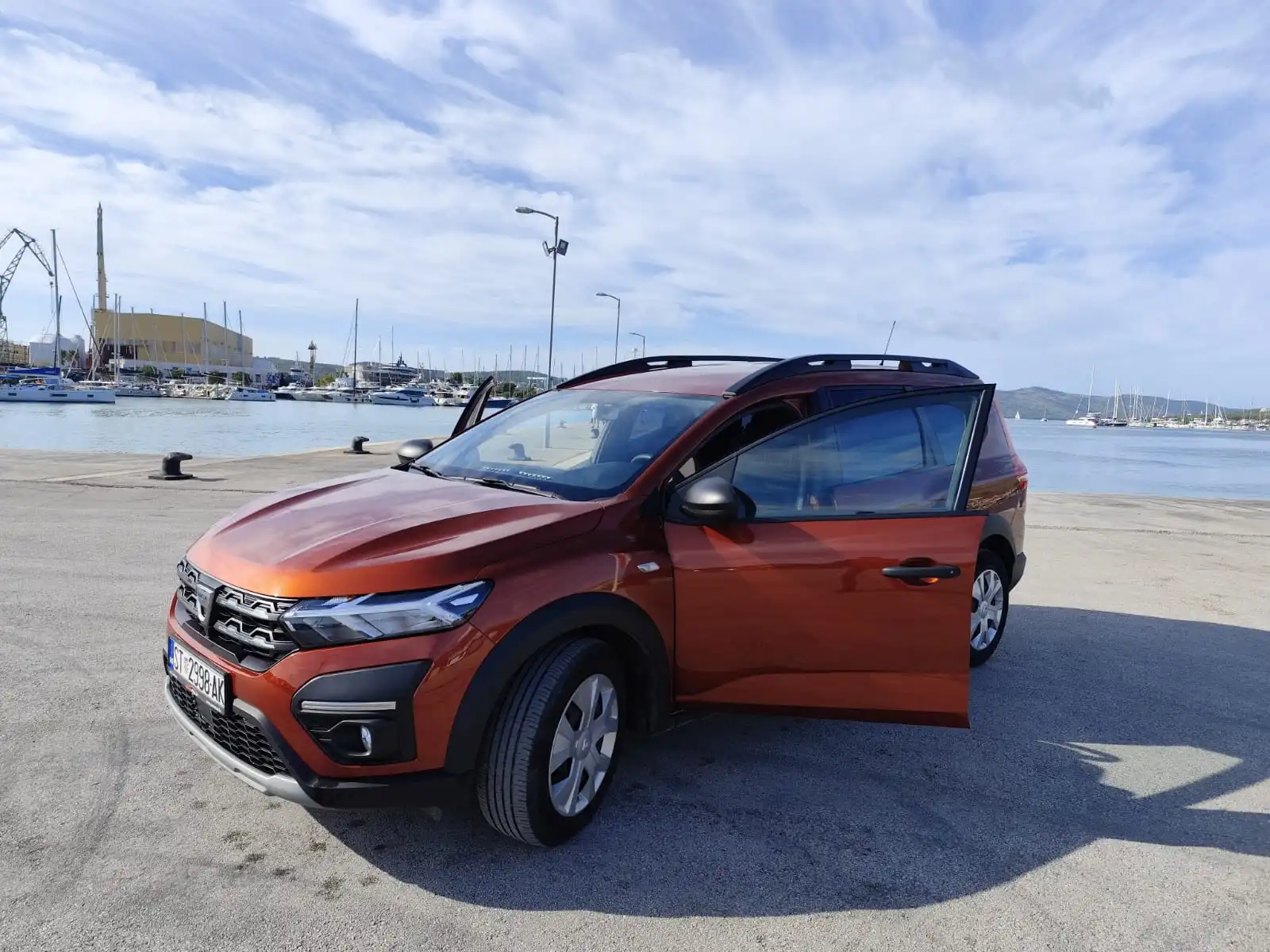 Eden Experience transfer vehicle in Trogir